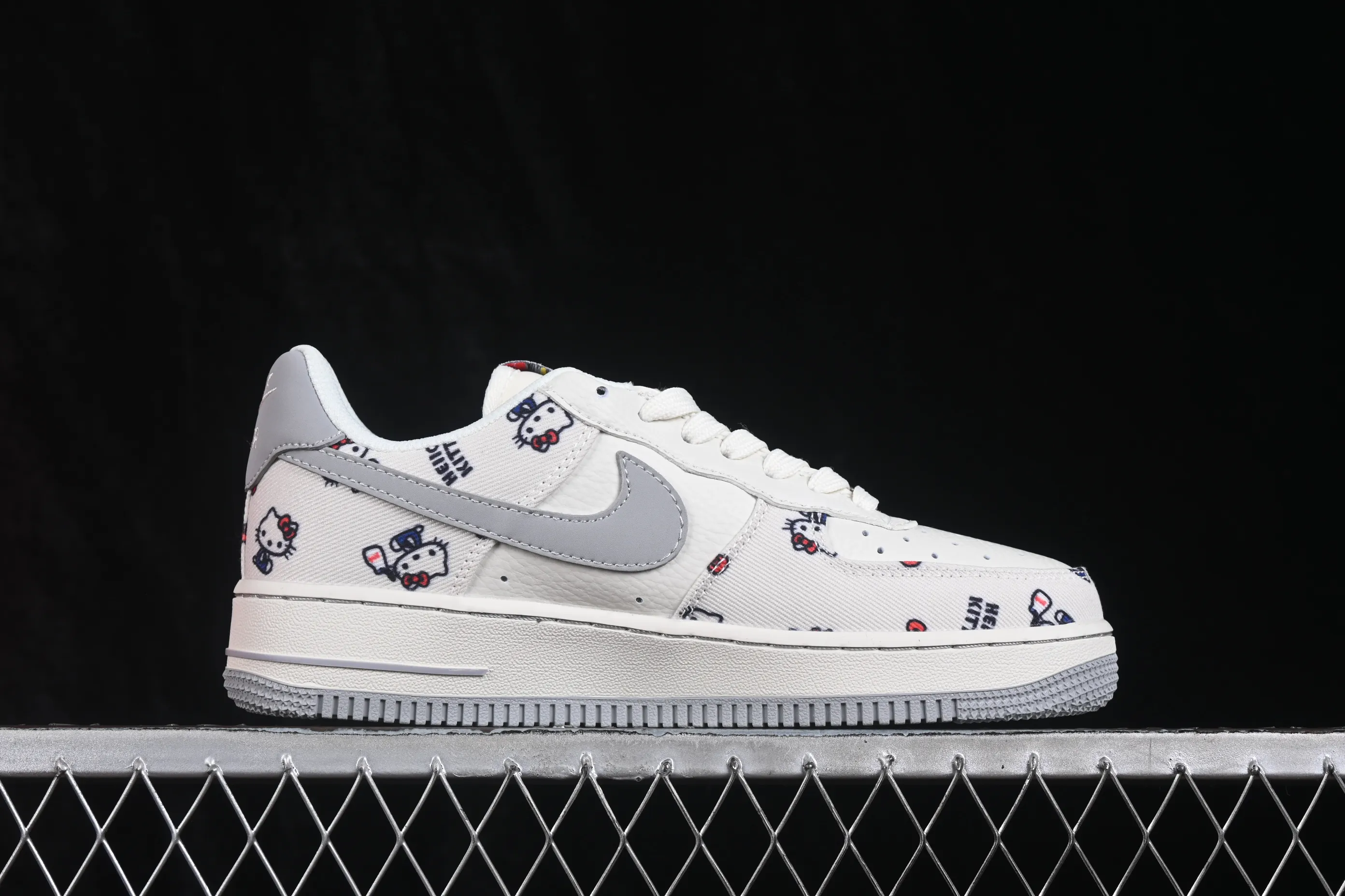 All categories Nk Air Force 1 Air Force series Nk Air Force 1 Low Hello Kitty x Nike Air Force 1'07 Low Air Force 1 low-top casual sneakers NH0601-608